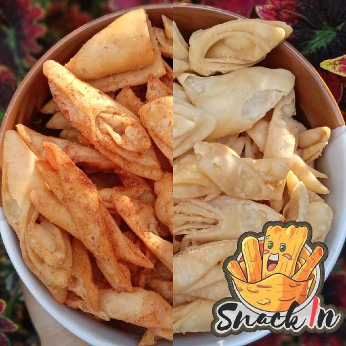 

PROMO Cemilan 1000 Gram Cumi Roll Gurih / Cemilan pedas Makanan Snack Food kue bawang pangsit gulung