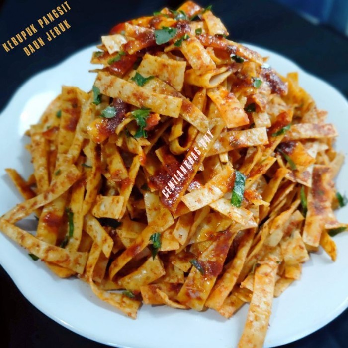 

BERKUALITAS (0_0) KERUPUK PANGSIT 500gr PEDAS/ CEMILAN KILOAN / SNACK / MAKANAN