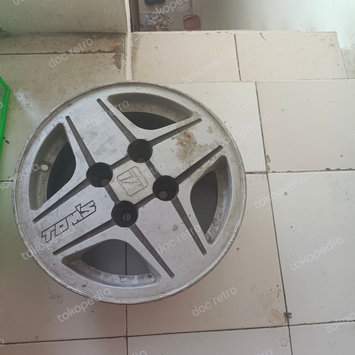 velg toyota corolla starlet toms r13