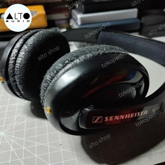 Sennheiser HD202 Deta