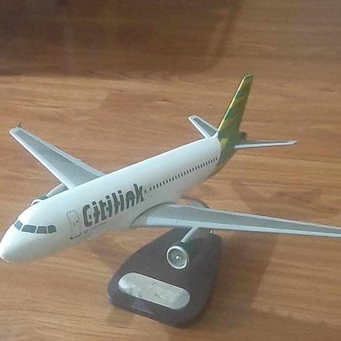 Miniatur Pesawat Citilink Airbus 320 (50Cm)