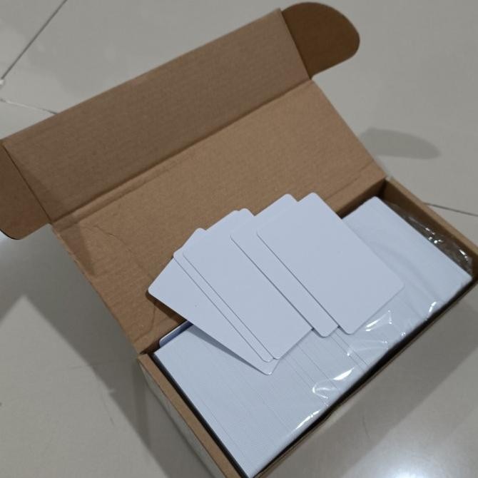 

TERBARU - Kartu PVC Polos / ID Card PVC / Blank Card PVC isi 250 pcs ( 1 Box )