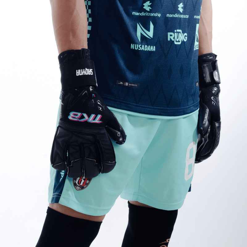 Celana Jersey Bola Bali United FC GK Away Official Jersey Short 2023
