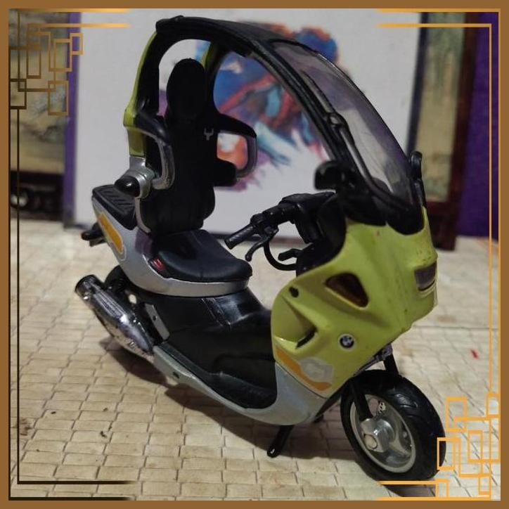 [R28] maisto bmw C1