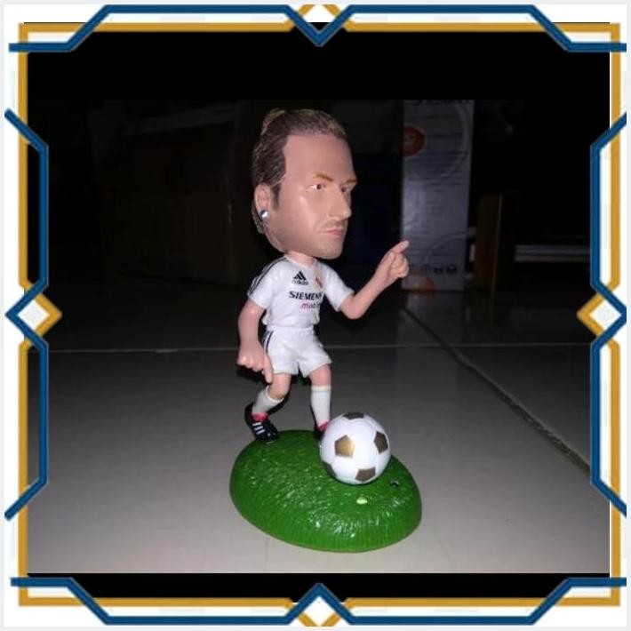 [PRA] DAVID BECKHAM - REAL MADRID LEGEND - CORINTHIAN ORIGINAL 25CM