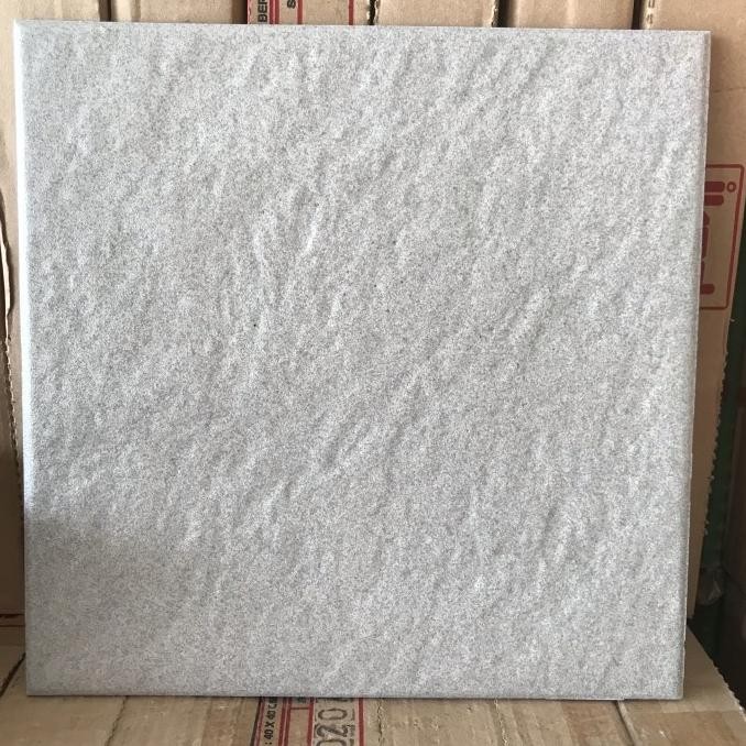 Keramik 30x30 abu kasar/ keramik lantai kamar mandi/ keramik garasi murah