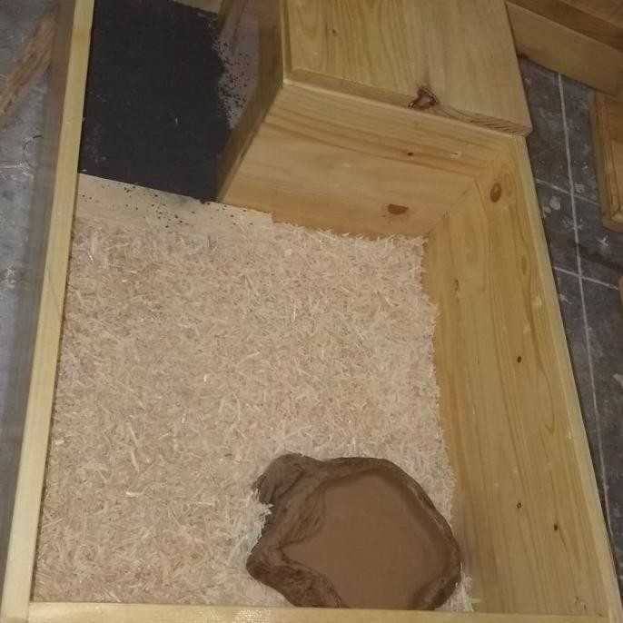 Kandang Kura Kura Sulcata Kayu