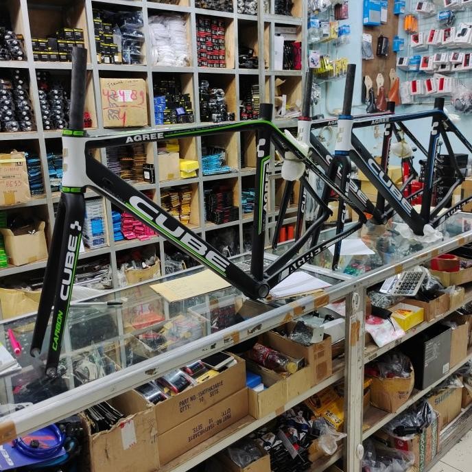 Frame Road bike Alloy Cube Taiwan size 51 fork Carbon include headset .
