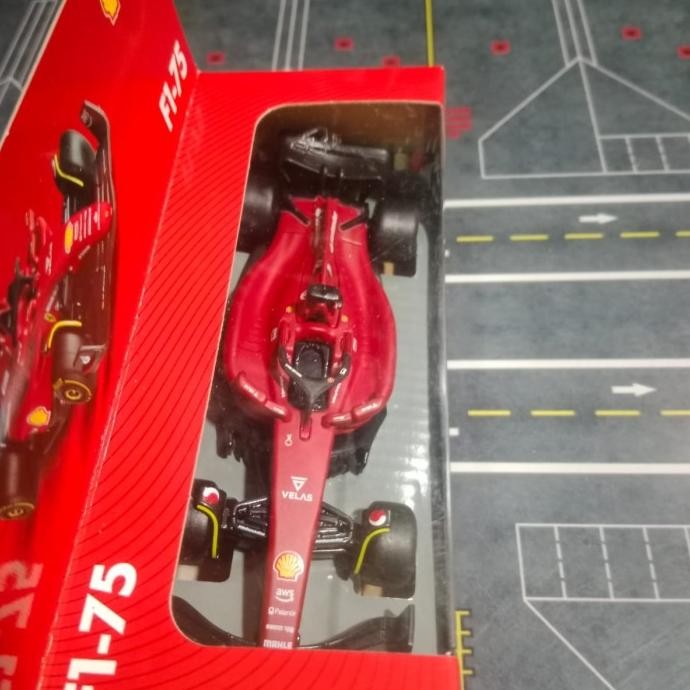 Sale Diecast F1 Ferrari F1-75 Skala 41 By Bburago Shell Ferrari Innovation Partner