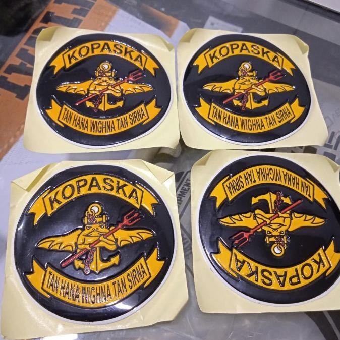 STICKER TEMPELAN PLAT MOTOR / MOBIL KOPASKA