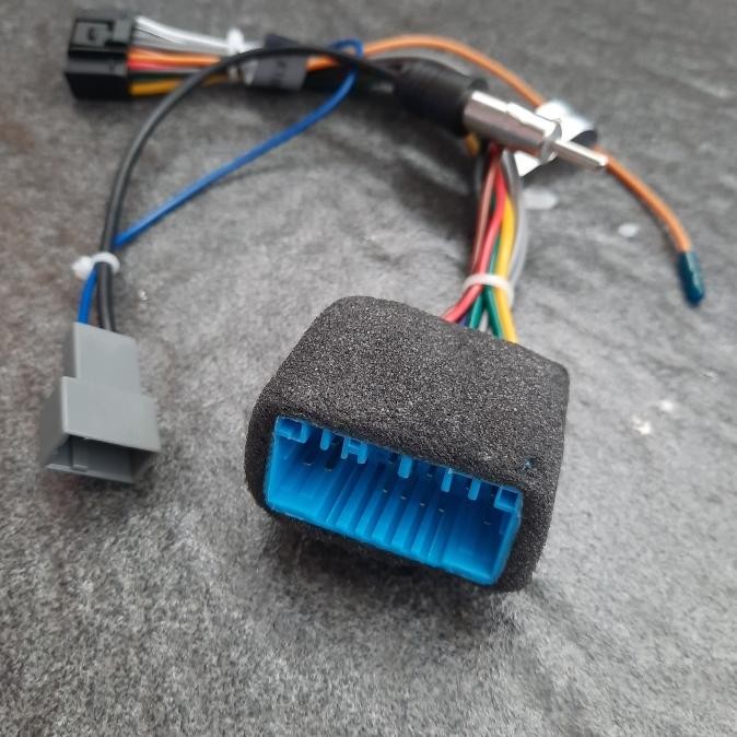 Soket Audio Head Unit Suzuki Ertiga / Swift / APV