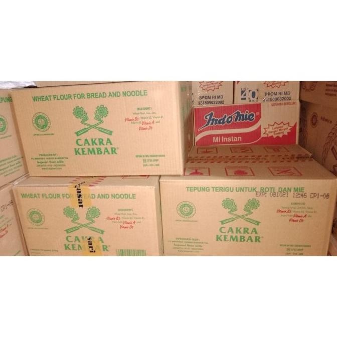 

Promo Tepung Terigu Cakra Kembar Premium 1Kg, 1Dus