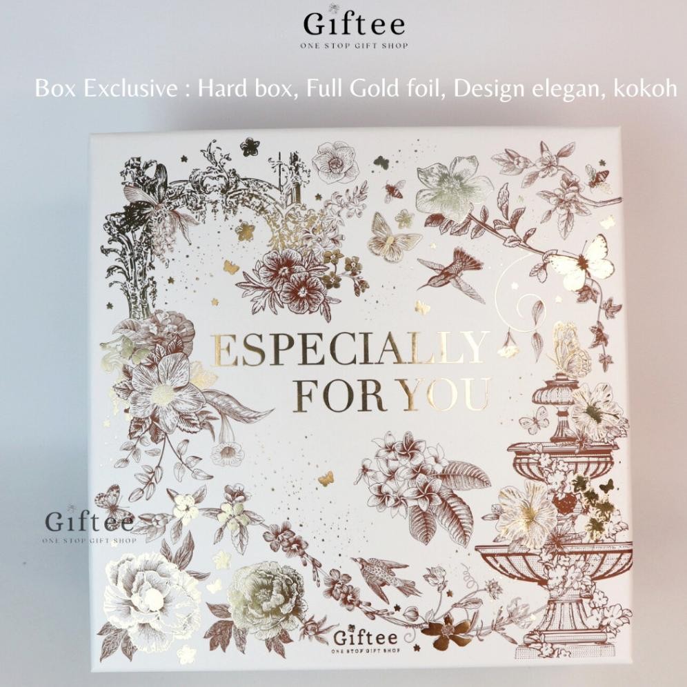 

HARD BOX HAMPERS MEWAH FULL GOLD FOIL DESIGN ELEGAN EXCLUSIVE MARIPOSA WANITA CEWEK UKURAN 22X22X10 CM KOTAK KADO KOKOH KERAS KEMASAN GIFT HADIAH PACKAGING VALENTINE HARI KASIH SAYANG