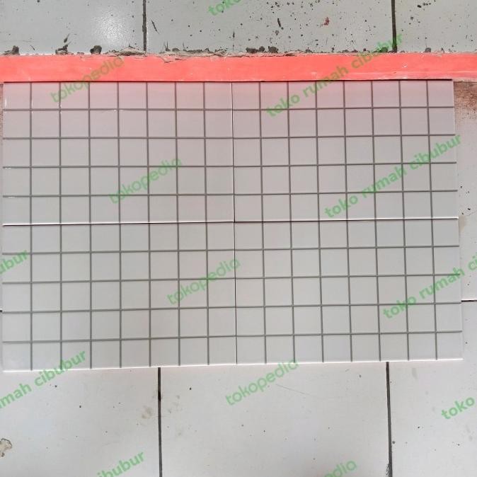 KERAMIK 25x40 GENEVE PUTIH KERAMIK DINDING DAPUR / KERAMIK DINDING