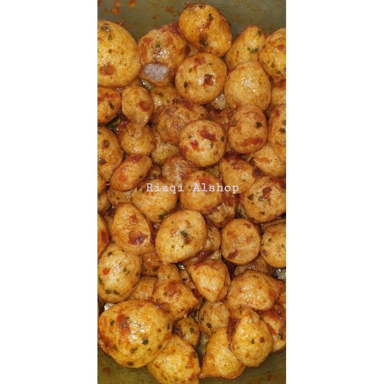 

HJ Endog Lewo Emplod Lewo Original & Pedas 1Kg, cimol kering pedas balado DAUN JERUK, cemilan khas Garut.
