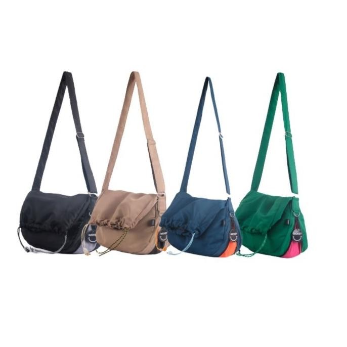 Imokey Oui Expandable Sling Bag - Tas Selempang Wanita