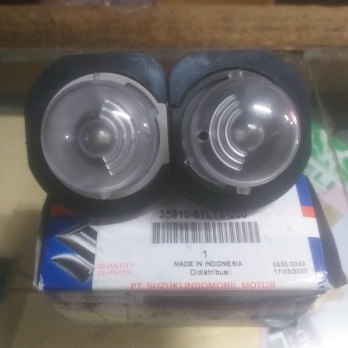 Lampu Plat Nomor Belakang Mobil Suzuki Ertiga Wagon R Original SGP Dudukan Plat Nomor