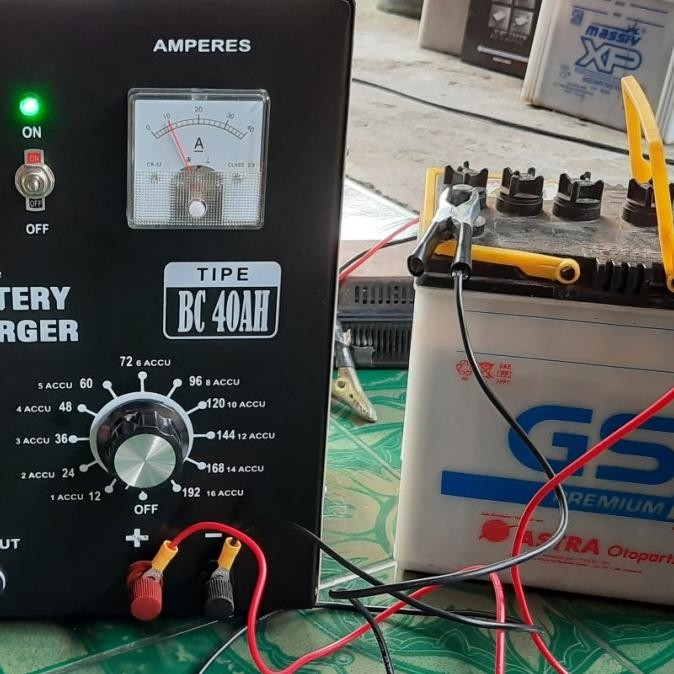 CHARGER AKI DELTA DT 440C ALAT CAS AKI MOTOR MOBIL