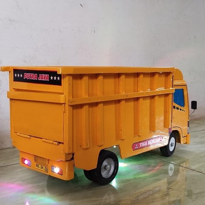 Miniatur Mobilan Truk Oleng Kayu Truk Mainan Anak Laki + LAMPU