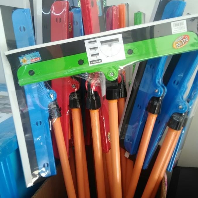 Alat Pel Karet/Dorongan air, Lion Star