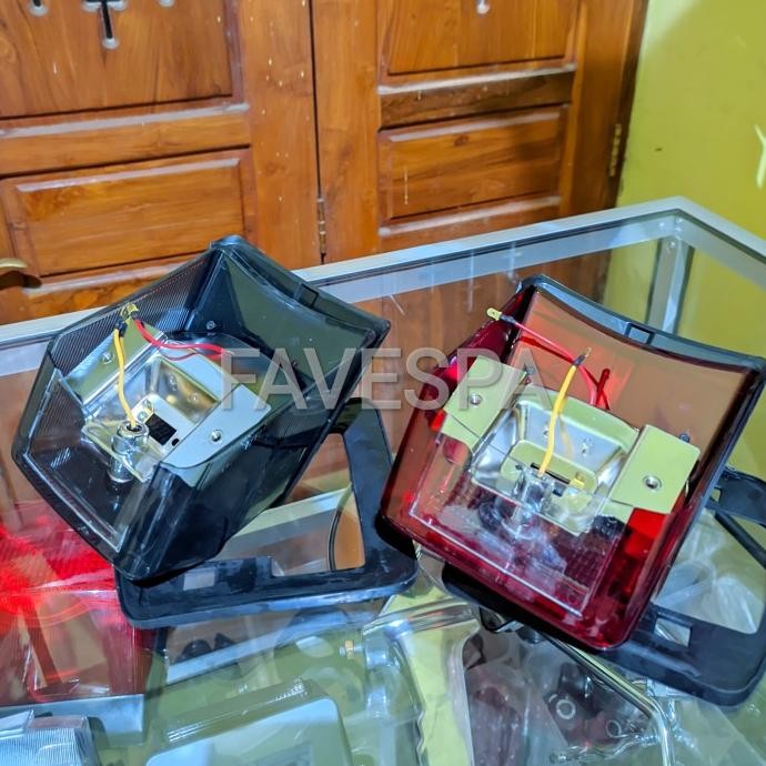 LAMPU STOPLAM SMOKE VESPA SUPER SPRINT IMPORT BUKAN SIEM