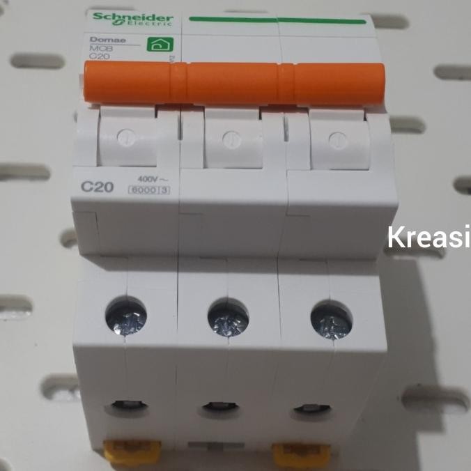 Miliki Mcb 3 Phase 20 Ampere Domae Domf01320 Schneider Merlin Gerin