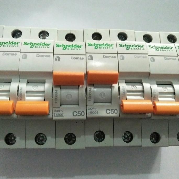Miliki Mcb Schneider /Merlin Gerin 50A