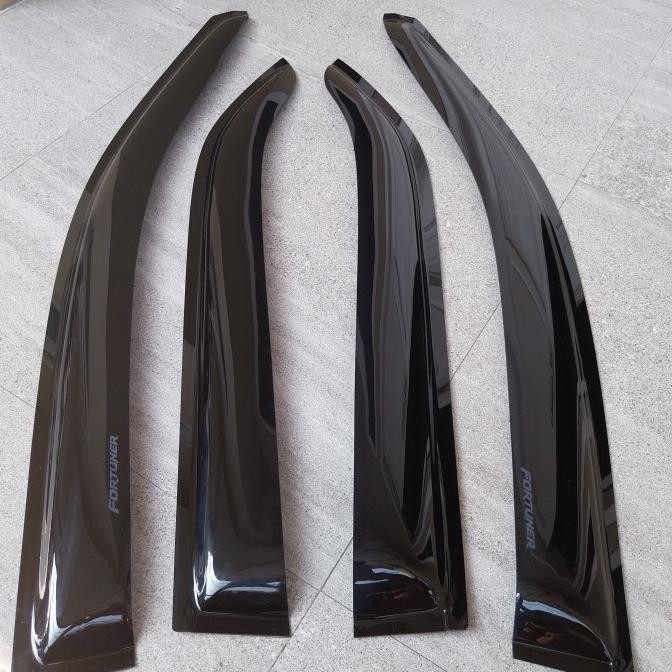 * Talang air mobil fortuner vnt 1 lebar *