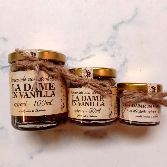 

TERSEDIA La Dame In Vanilla Home Made Non-Alcoholic Vanilla Extract
