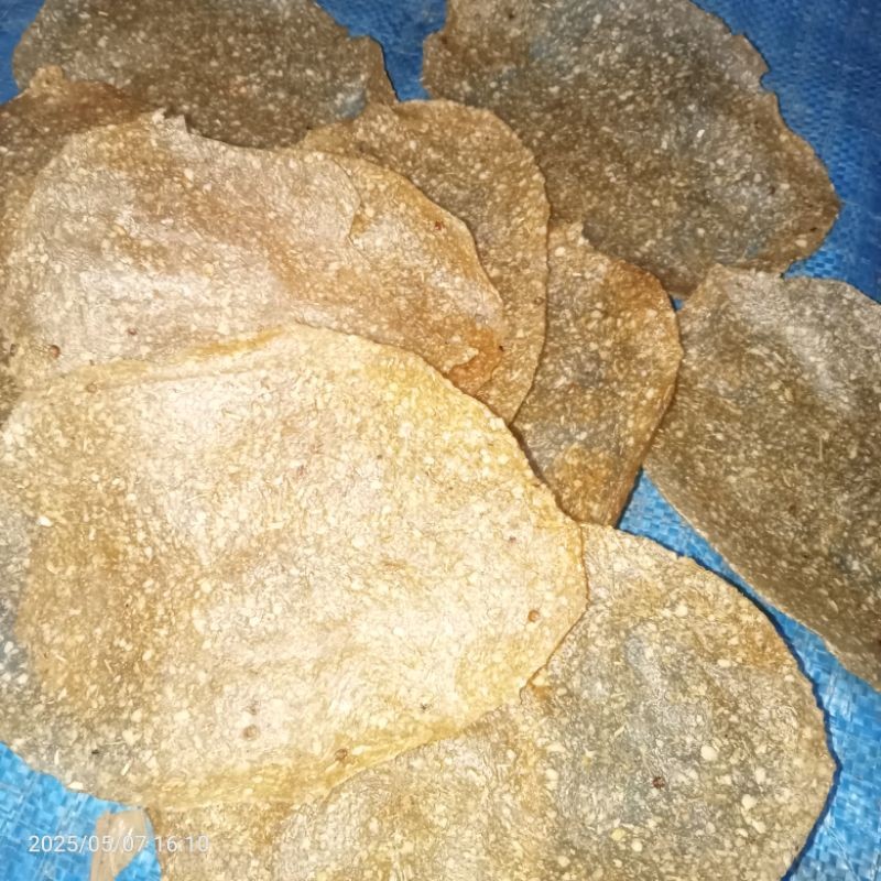 

KRUPUK LEMPENG DARI GAPLEK TIWOL ENAK 300g
