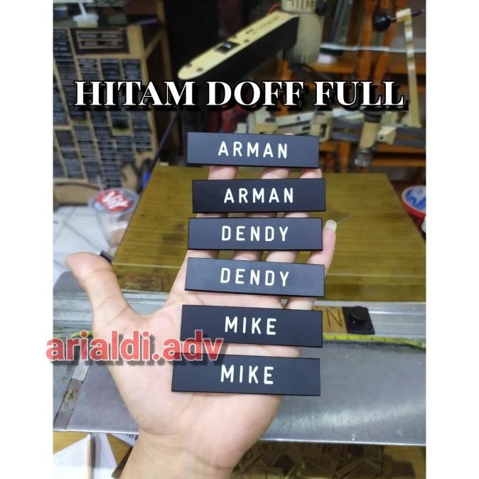 

satu set nametag hitam doff dan pin korpri eching kulit jeruk magnet murah