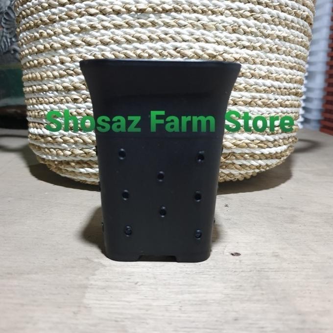 (LUSINAN 12 BH) Pot Kotak NKT 12 Jouss Hitam Berlubang