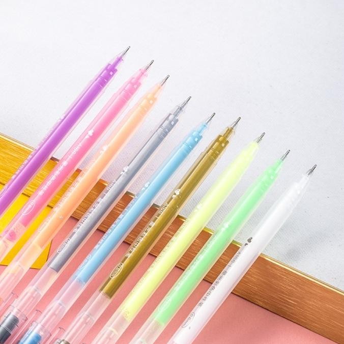 

Tersedia Pulpen Gel Warna Ujung Lancip Colourful Gel Pen Deli A166 Set Isi 9