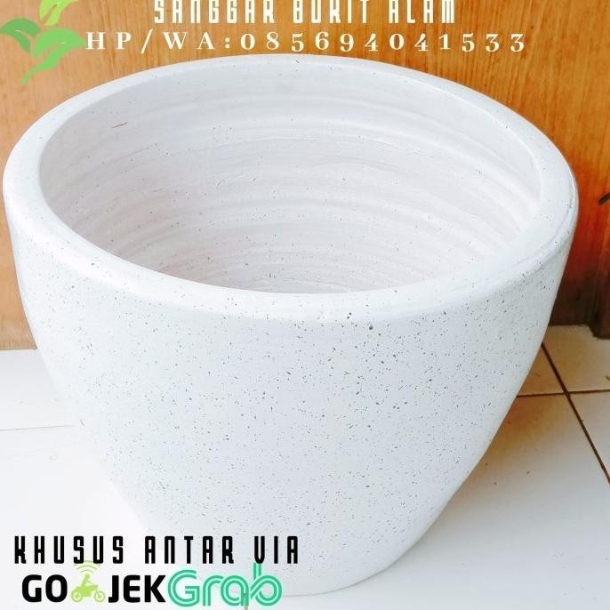 pot tanah liat/pot gerabah/pot bunga/pot tembikar diameter 30 cm