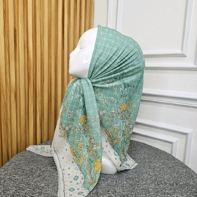 Diskon HIJAB SEGI EMPAT VOAL MOTIF BUNGA LARAS HIJAU SAGE