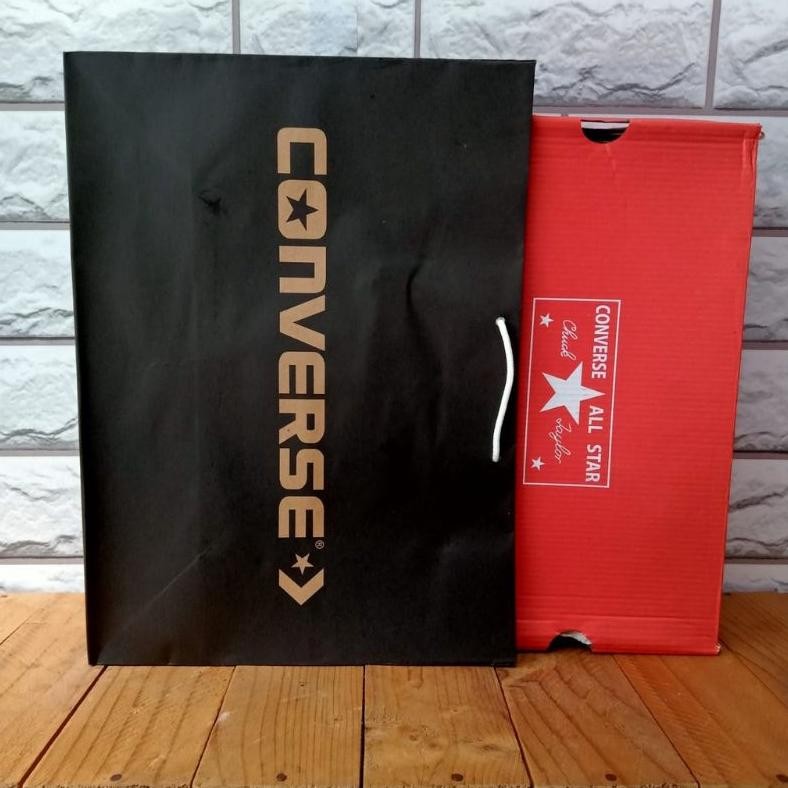 

Papperbag / Pappperbag Untuk Sepatu