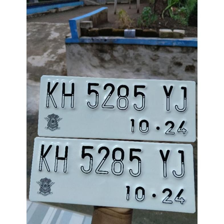 Plat Nomor Motor Baut Tanam 2 pcs COD (free sticker nama)