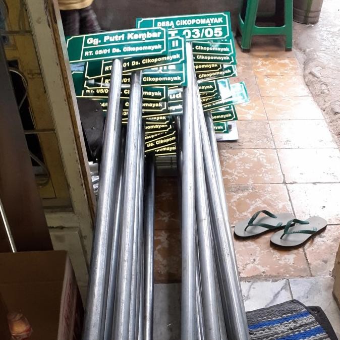 Tiang Plang Nama Jalan 200 cm + 50 x 20 cm Reflective Scotlite