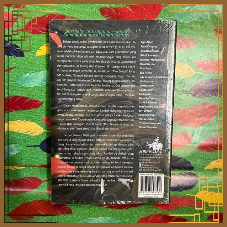 [JAN] BUKU DARI SALAWAT DEDAUNAN SAMPAI KUNANG-KUNANG DI LANGIT JAKARTA