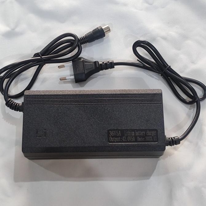 Ready...Ready...Ready...] Cas skuter 36 V 5 A lithium battery charger