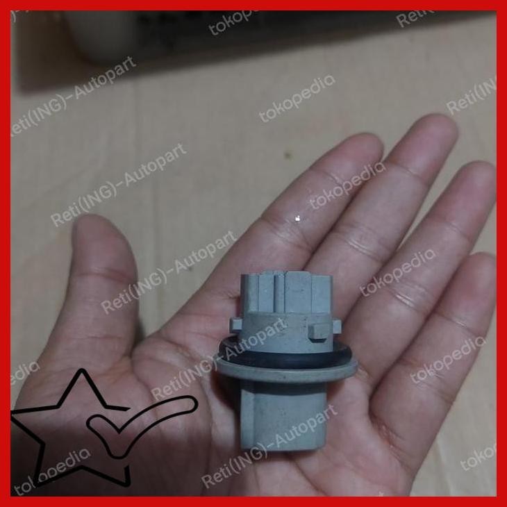 [RTP] SOKET LAMPU SEIN DEPAN TOYOTA INNOVA REBORN, DLL