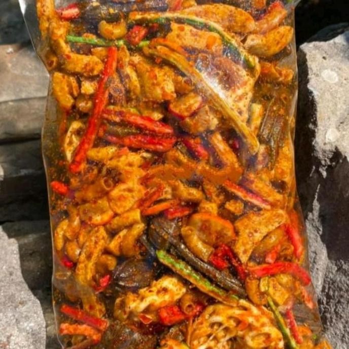 

SEBLAK CAMPUR/MIX ANEKA KERUPUK SEBLAK JENGKOL/BETON/PEDO/BASRENG neto 500gram Pedas Snack