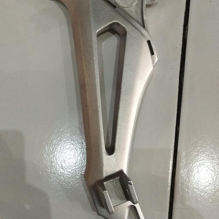 Dudukan Footstep Supra X 125 Kharisma Original Genuine Ahm Original Dan Terpercaya