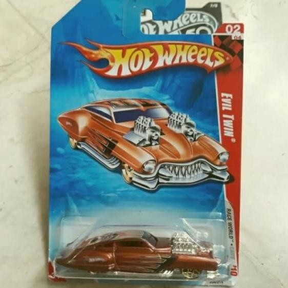 hotwheels evil twin race