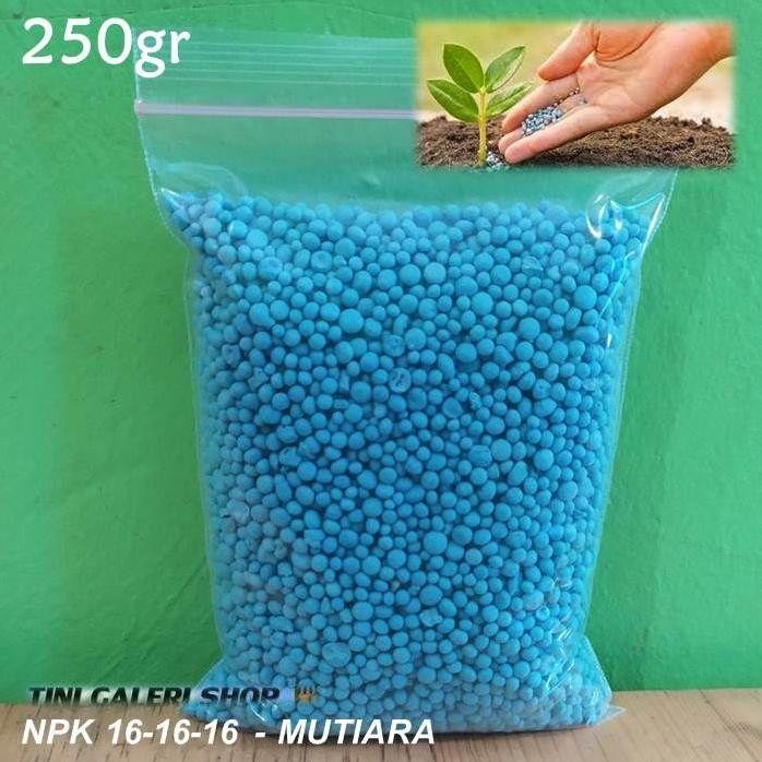 

Terlaris Npk 16-16-16 Mutiara Biru Pupuk Anorganik-Buatan 250Gr Kemasan Repack
