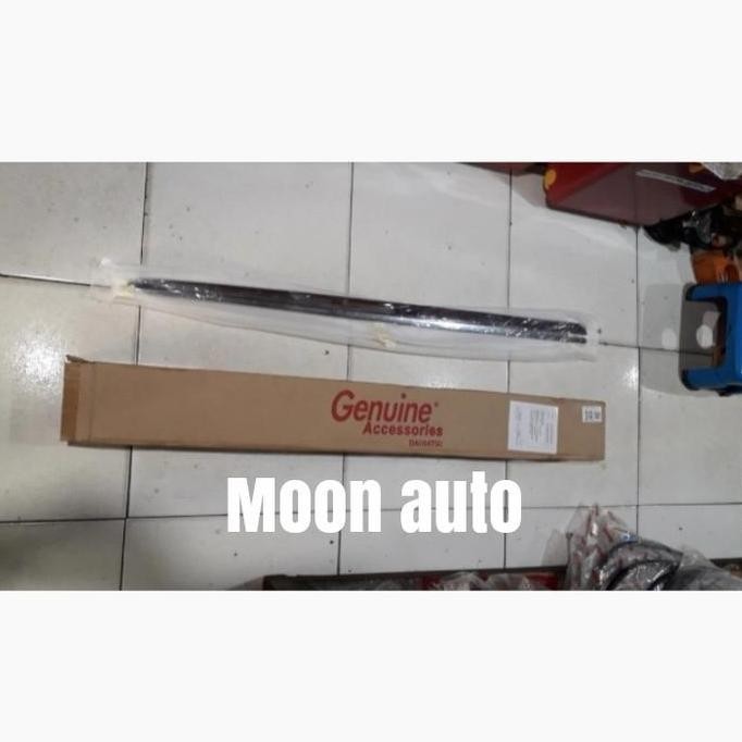 New List chrome pintu belakang samping sebelah kiri luxio