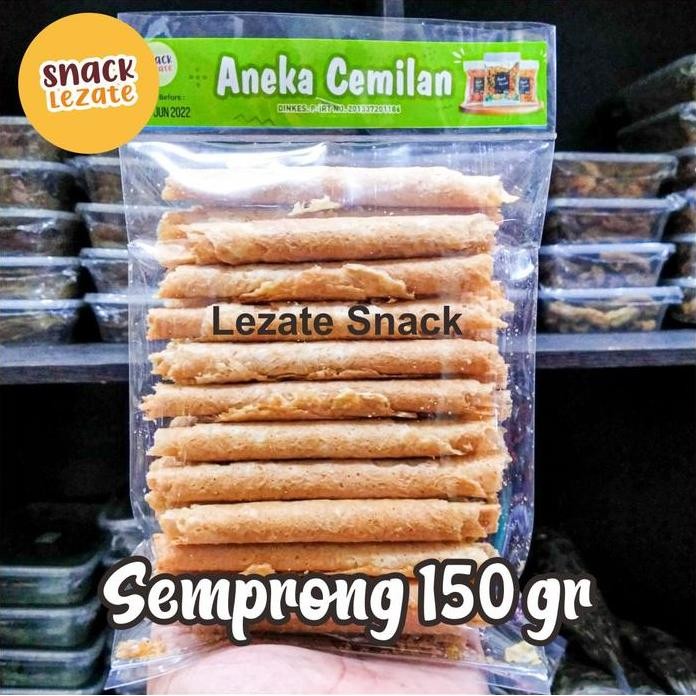 

Terlaris Kue Semprong Wijen 150Gr Gulung Kekinian Kiloan Terenak / Kue Kapit Wafer Roll Lezate Snack