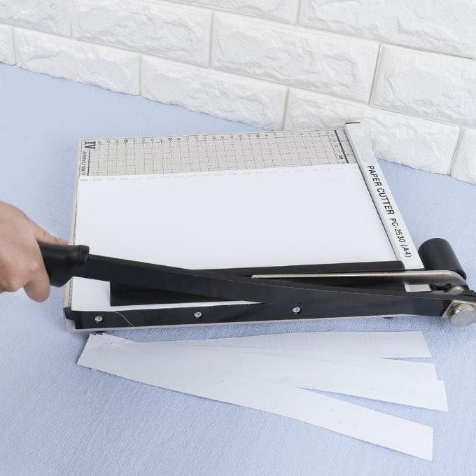 

Pemotong Erta A3 R Cutter Alat Potong