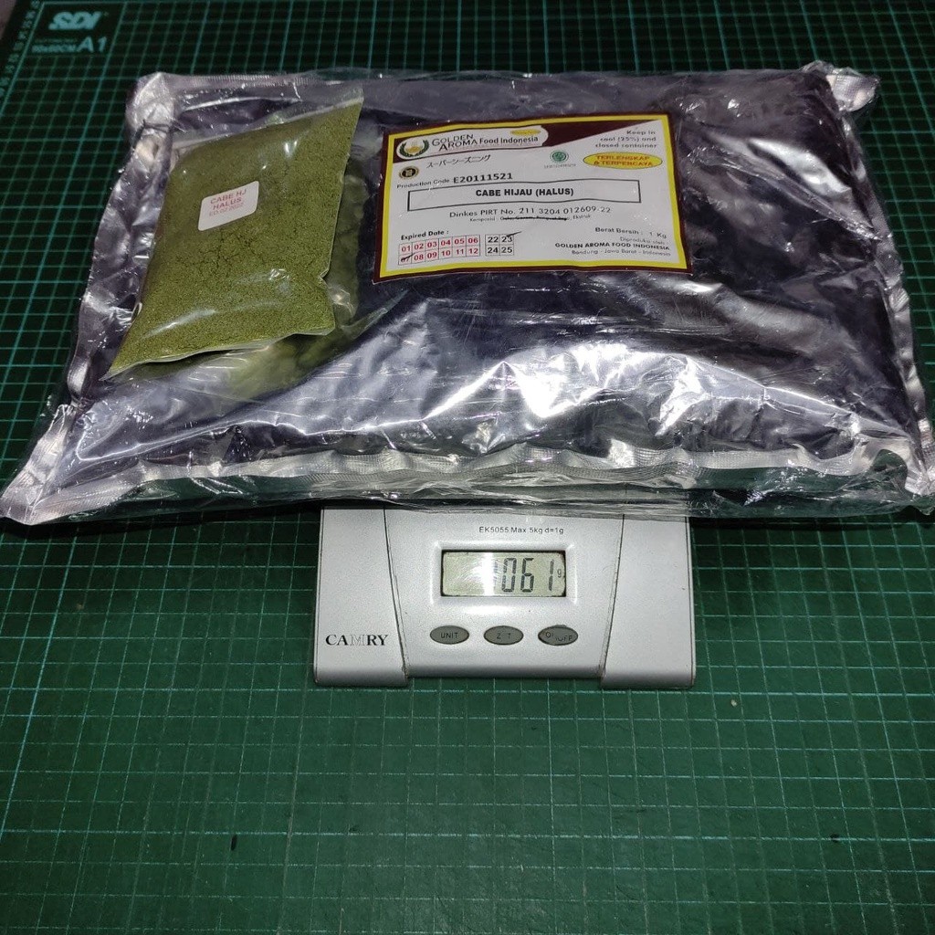 

CABE HIJAU HALUS BUBUK 1 KG, BUBUK CABAI MURNI YANG TERBUAT DARI CABAI KERING YANG DIHALUSKAN TANPA TAMBAHAN BUMBU APAPUN. RASA YANG DIHASILKAN NETRAL HANYA PEDAS CABAI. PRODUK INI SUDAH MATANG BISA LANGSUNG DI TABUR DI SNACK / MAKANAN.