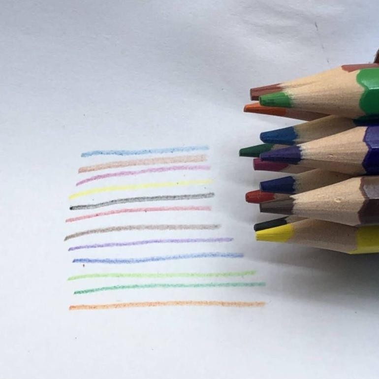 

Wajib Miliki Pensil Warna Tabung Karakter Sanrio Kuromi Cinamoroll Isi 12 Warna & 24 Warna